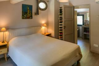 Bastide Blanche Villa with swimming pool and pétanque court in Lourmarin - 7