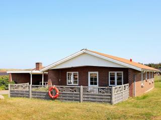 6 person holiday home in Harboøre-By Traum - Vejlby - 0