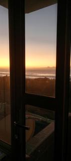 Breezy Seaview- On the Beach - Amanzimtoti - 8