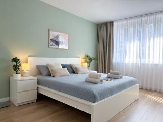Bright modern apartment, 100m from Sarajevo City Hall & Old Town - Sarajevo - 9