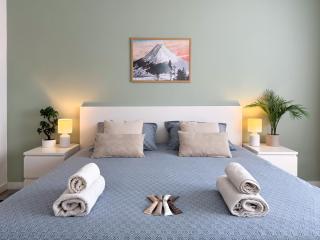 Bright modern apartment, 100m from Sarajevo City Hall & Old Town - Sarajevo - 2