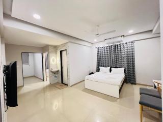 Hotel Sai Agastya Inn - 8