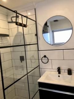 Modern Hideaway Apartment in Mouille Point - 3