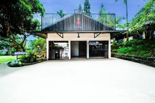 Belvilla Bogor near Citra Alam Riverside formerly Aries Biru Hotel - Bogor - 4