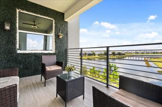 3 Bedrooms 2 Bathrooms Storey Lake 3131-306 - 1