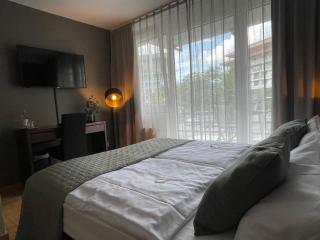 Paragon Apartments - 2