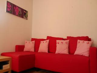 Villa in Provence with Pool and Vineyard Views - 9