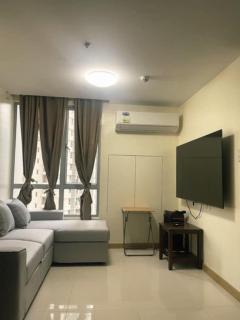 1Bedroom2603A Sunshine100Tower3 70Inches TV Pool Karaoke - 9