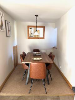 Mary Cottage - 2