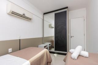 Solar das Ilhas 203 – Lindo Apartamento com Ótimo Custo-Benefício, a Poucos Metros da Praia de 4 Ilhas. - 2