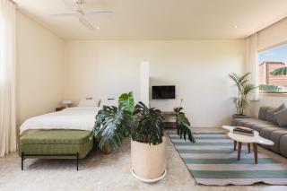 1BR Gem Fully Furnished Great Location - 0