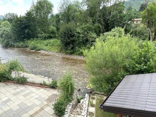 Rijeka Villa - Spacious 4BR with Jacuzzi and Pool - Kijevo - 4