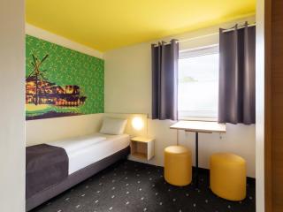 B&B Hotel Oberhausen am Centro - Oberhausen - 9