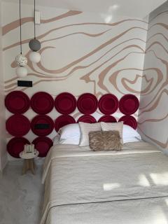 Scarlet Studio Room Luxe Lane5 Koregaon Park WiFi AC - 4