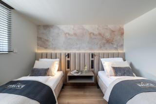 Balice Apartamenty Premium - by Upstairs - Cholerzyn - 2