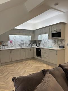 Modern Top Floor Aparment Near Beach Luxury - Crosby - 9