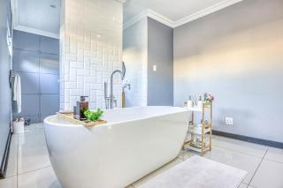 Urban Nest Retreat - Roodepoort - 5
