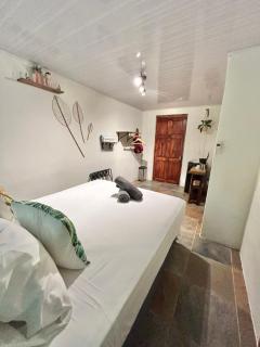 Boutique Rooms River Front at La Junta - 7