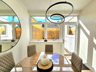 Newly Renovated Gem - Free Parking & Modern Comfort - 9