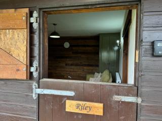 The Riley Stable - 7
