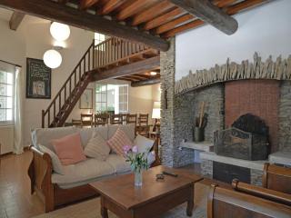 Elegant Mansion in Provence - 9