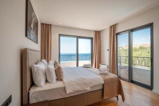 Luxury Villa - New Building with pool and Fantastic Panoramic Sea View - 9
