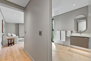 Vive Lodge by Bliss Collection - 8
