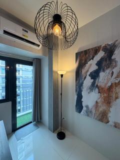 Shore 1BR near MOA SMX IKEA, near NAIA, with Balcony - 5
