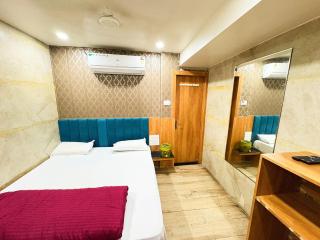 Hotel Nenu-Mal ajmer AC OR NON AC Both Room - 8