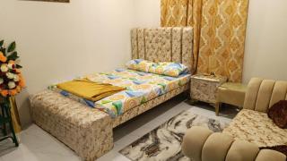 2 Bedrooms Furnished Appartment Gulberg Green Islamabad - 2
