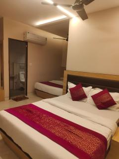 The Spot International - Main Bazar New Delhi - 7