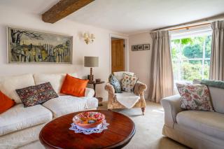 Cutbush Farm House - Hingham - 1