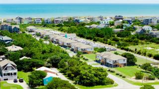 Watermen's Cabana 1C - 3-bedroom, 2-bathroom apartment - Walk to beach and access to REAL Watersports - 6