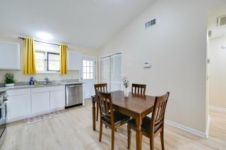 Greenville Getaway Close to Campus and Stadium! - Greenville - 2