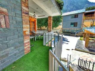 Walnut Nest Villa Kalam by Khan Familia - 7