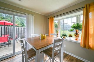 6 Mi to Med District Greenville Home with Yard - Winterville - 6