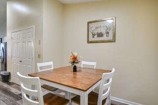Easy ECU Access Modern Home with Patio! - Greenville - 1