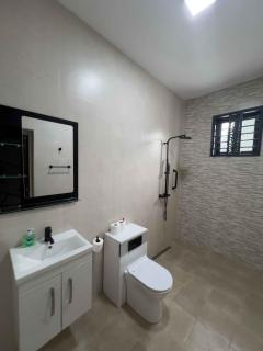 The Sharon Close Apartments - 4