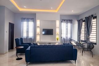 The Sharon Close Apartments - 5