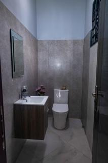 The Sharon Close Apartments - 4