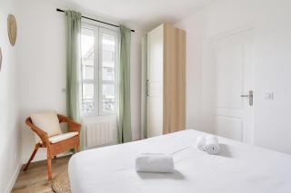 Bright apartment for 2 people just ouside Paris - 1