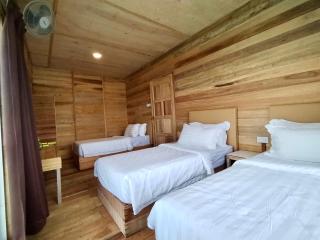 Sisipan Island Resort - 9