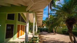 Jan Thiel Villa · Pool · Guesthouse · Ping Pong - 3