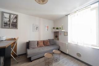 Charme et Tranquillité - Duplex Vintage avec Confort Moderne - 8