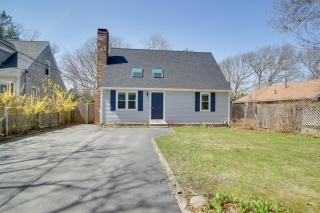 Cape Cod Family Home with Yard Walk To Beach! - 7