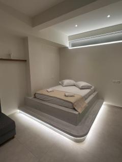 DIONE Suite - Ermoupoli - 6