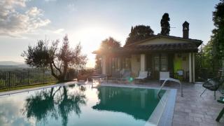 Large apartment in 18 century Villa del drago - 1