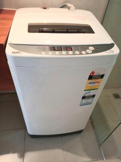 Beach Apt Heated Pool BBQ Free Parking Sleeps 3 - 2