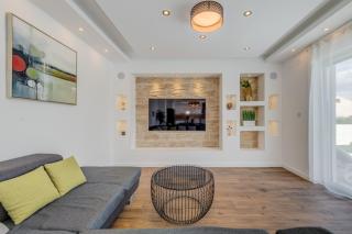 Brand New Villa Zlatne NiTi with heated pool - 2
