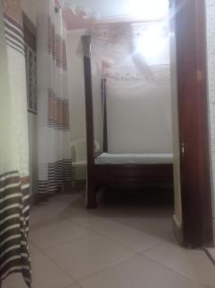 Little Five Guest House - - 0